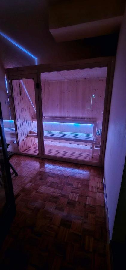 Appartement Stan Na Dan Kozarska Dubica à Bosanska Dubica Extérieur photo