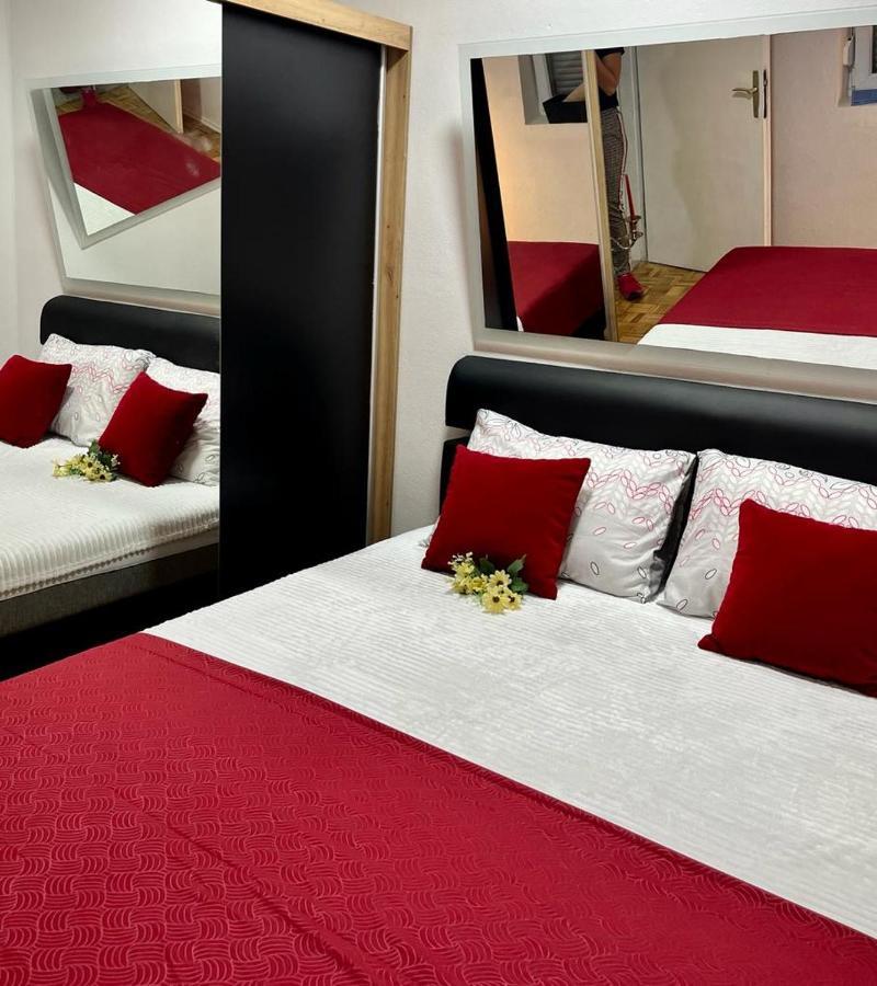 Appartement Stan Na Dan Kozarska Dubica à Bosanska Dubica Extérieur photo