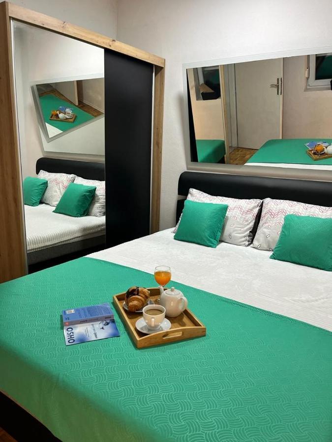 Appartement Stan Na Dan Kozarska Dubica à Bosanska Dubica Extérieur photo